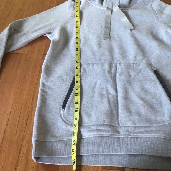 Lululemon Avenue Pullover Gray Size 4 / S - Picture 13 of 14